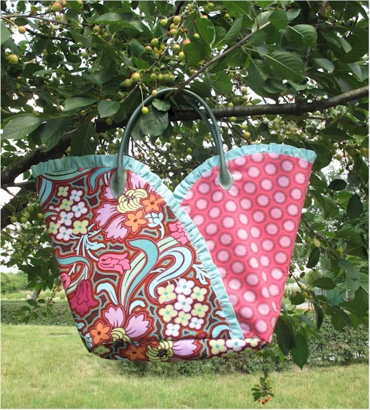 Belle Ruffles Shoppertasche Materialpackung