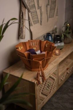 Evita XL - Muud Living - Stricktasche / Wollkorb - Whiskey-Braun