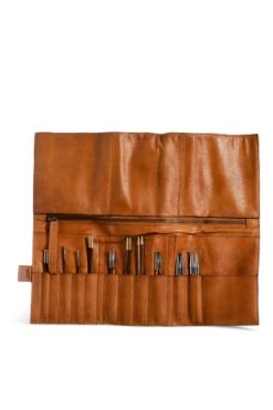 Stockholm Lederetui - Muud Living - Organizer Für Stricknadeln & Häkelnadeltasche - Whiskey-Braun